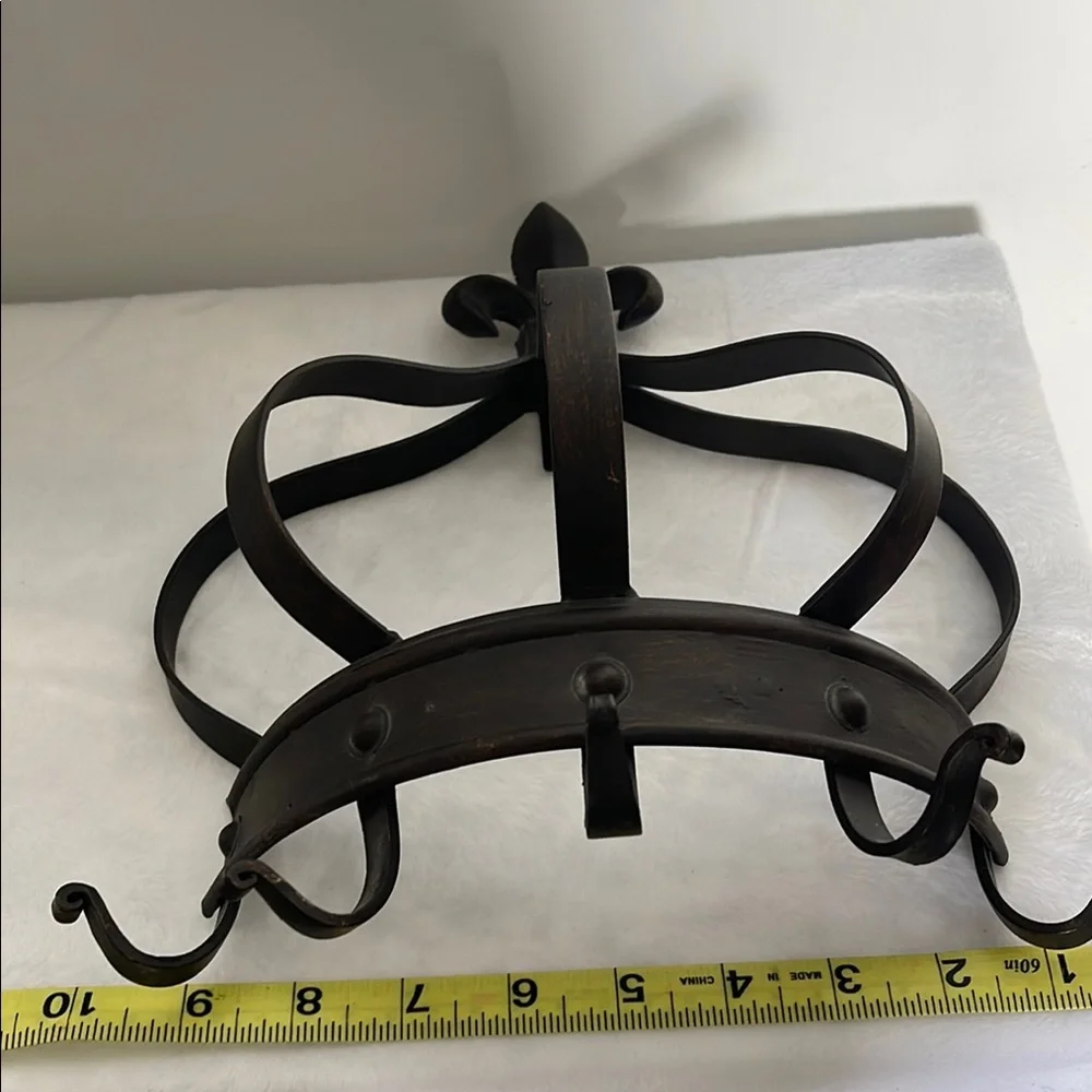 Brass brown Crown Hook Wall Decor with Fleur-de-lis